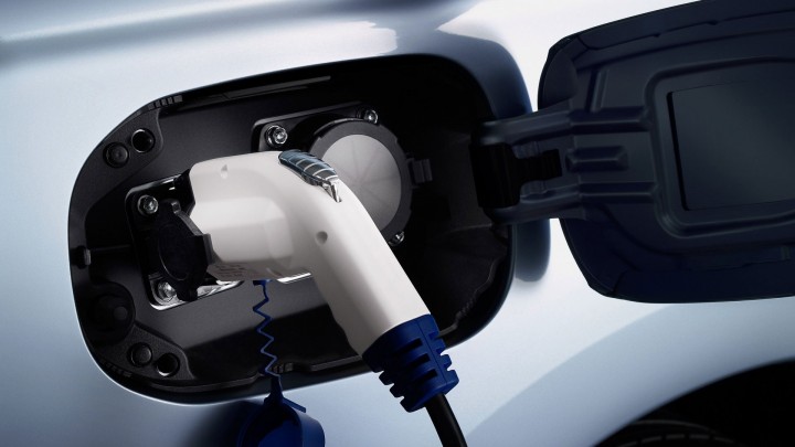 Opladen Mitsubishi Outlander PHEV